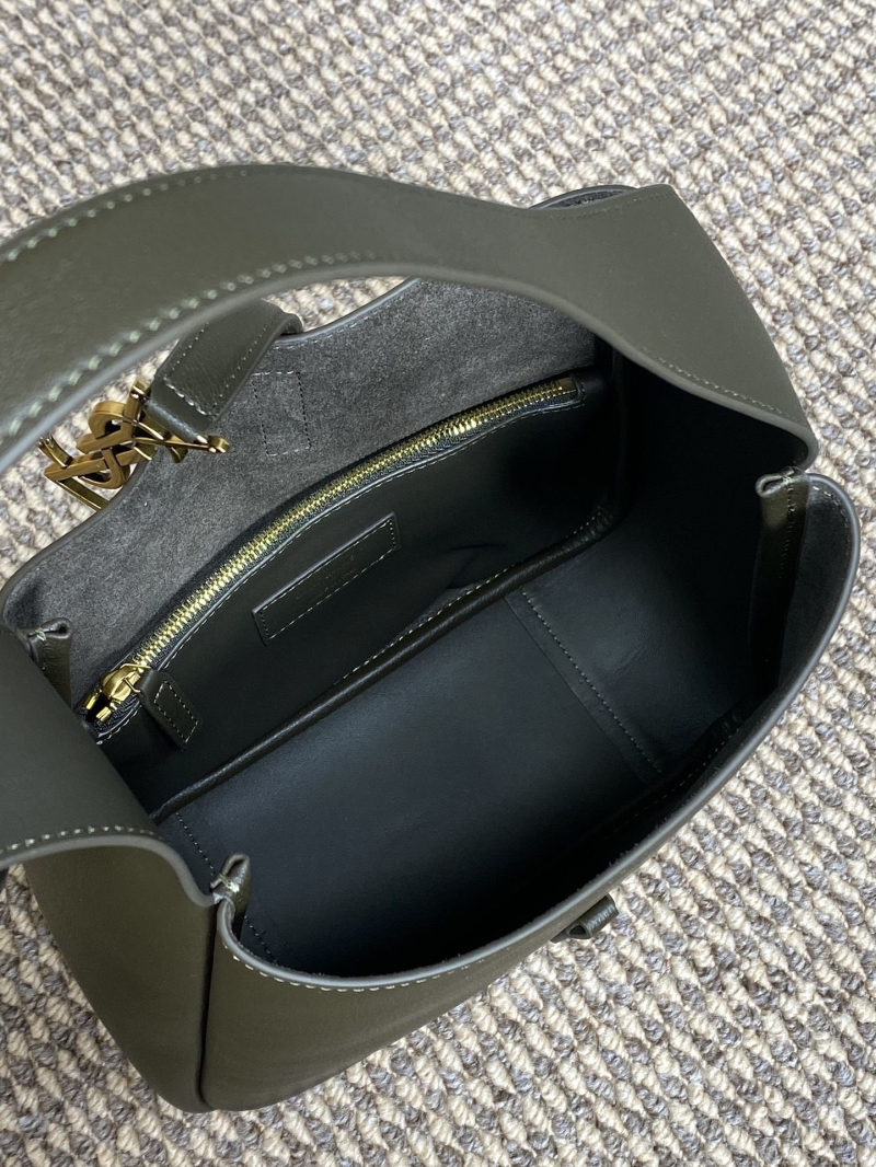 Y51 hobo bags